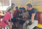 Wakaops-Damai-Cartenz-2025-Berbagi-Keceriaan-dengan-Anak-Anak-Yalimo