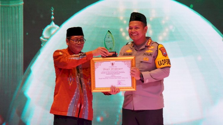 Masjid Al Ikhlas Polresta Sidoarjo Raih Juara Tiga dalam Penganugerahan Masjid Award