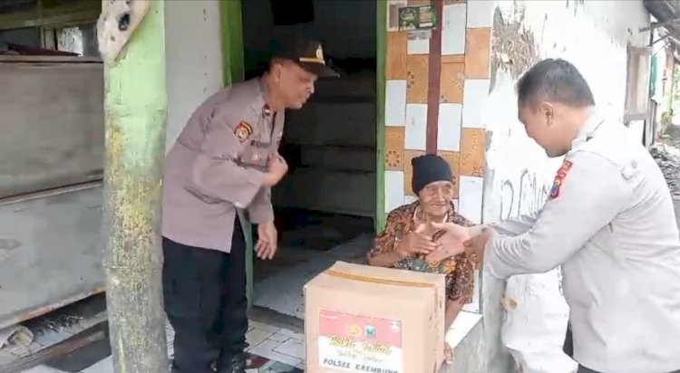 Polsek Krembung Peduli Duafa