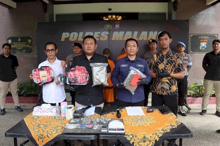 *Polres Malang Berhasil Bongkar Peredaran Narkoba Jaringan Lapas, 2 Kilogram Ganja Disita*