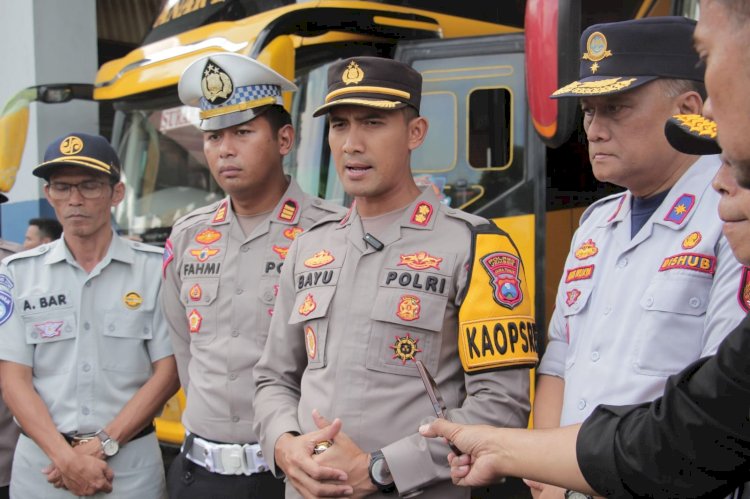 Polres Jember Gelar KRYD di Terminal dan Stasiun Imbangi Pengamanan KTT IAF di Bali