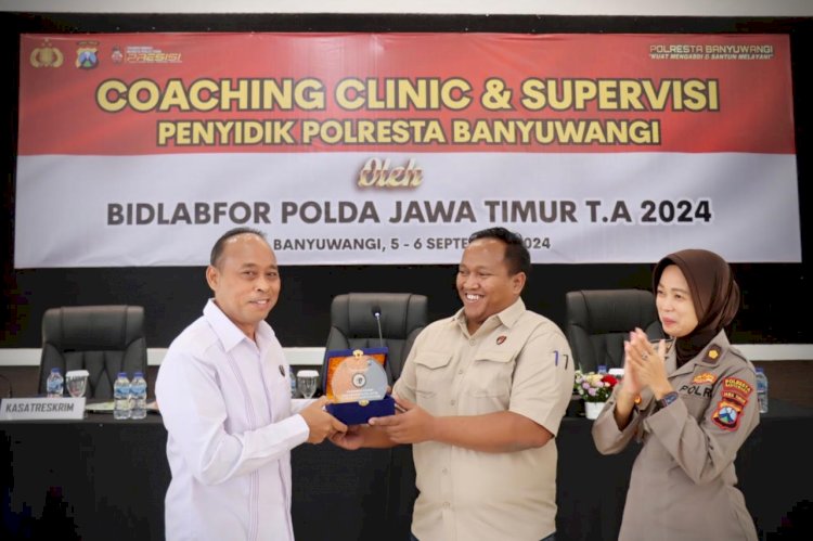 Tingkatkan Kualitas Pelayanan Polresta Banyuwangi Gelar Coaching Clinic