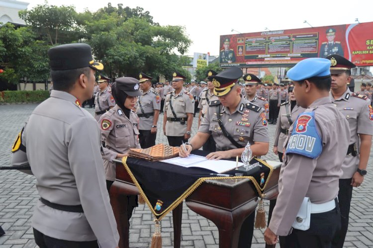 Kapolresta Sidoarjo Pimpin Sertijab Kapolsek