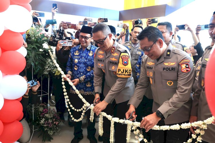 Kapolda Jatim Resmikan 9 Gedung RS Bhayangkara Jajaran Polda Jawa Timur Secara Serentak