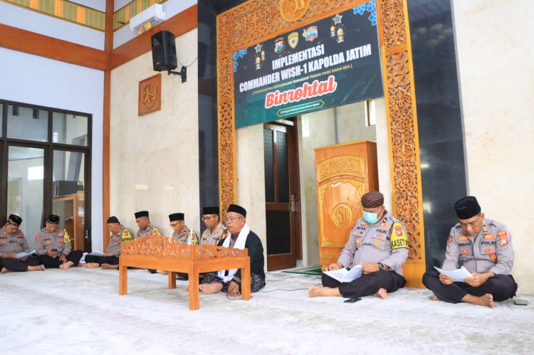 Awali Tahun 2025, Polres Ngawi Gelar Pengajian dan Doa Bersama