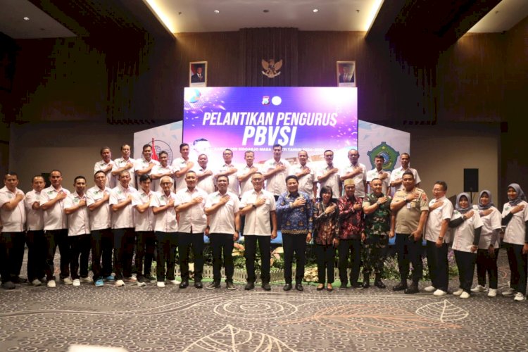 Kapolda Jatim Lantik Pengurus PBVSI Kabupaten Sidoarjo Masa Bhakti 2024-2028