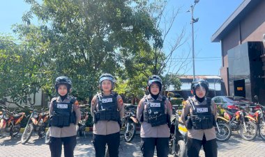 Polwan-Polresta-Sidoarjo-Intensifkan-Patroli,-Wujudkan-Kamtibmas-Tetap-Kondusif