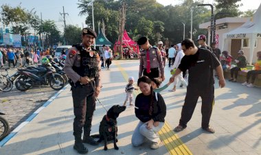 Polisi-Berikan-Rasa-Aman-dan-Nyaman-Aktivitas-Warga-di-Akhir-Pekan