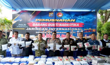 Polda-Riau-Musnahkan-100,55-Kg-Narkotika,-467-Ribu-Jiwa-Diperkirakan-Terselamatkan