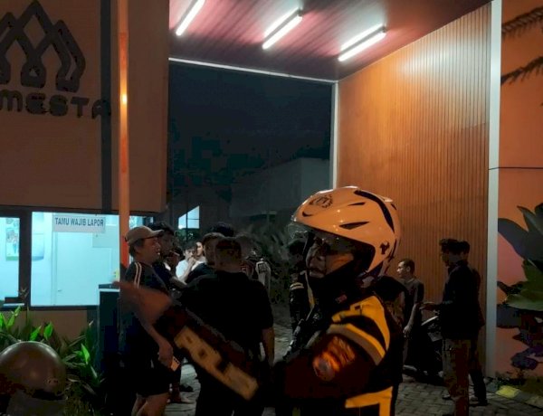 Polres Mojokerto Kota Bersama Warga Gagalkan Perang Sarung