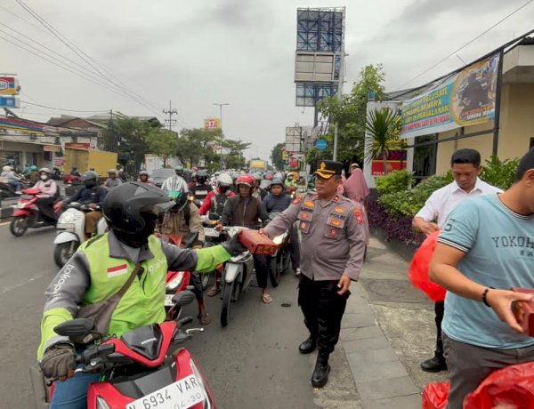 Menebar Kebaikan di Bulan Suci, Polsek Gedangan Berbagi untuk Sesama