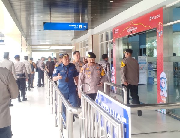 Jelang Mudik Lebaran, Polda Jatim Cek Kesiapan Pos Terpadu di Pelabuhan Tanjung Perak