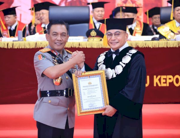 Lahirkan Pemimpin Polri Masa Depan, STIK Wisuda 289 Lulusan S1, S2, dan Doktor Ilmu Kepolisian