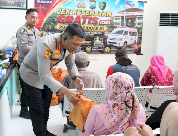 Hari Bhayangkara Ke-80, Polresta Sidoarjo Berikan Layanan Kesehatan Gratis dan Baksos Bagi Difabel