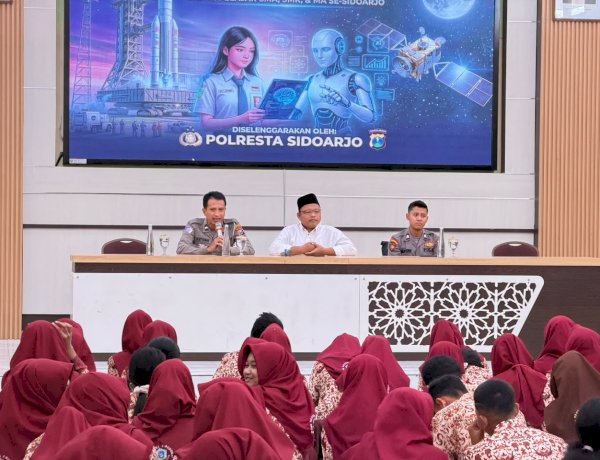 Polresta Sidoarjo Edukasi Siswa SMKN 2 Buduran tentang Pemanfaatan AI