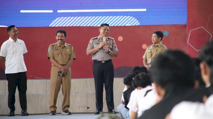Bentuk Karakter Taat Hukum, Polresta Malang Kota Ajak Pelajar Jadi Generasi Emas Tanpa Kekerasan