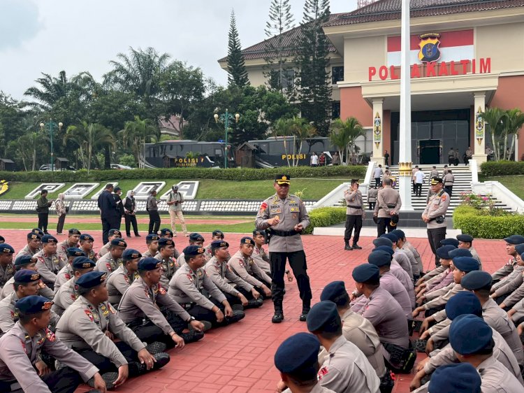 Polri Terjunkan 200 Personel Brimob dan 10 Personel Bareskrim Tangani Karhutla di Kalimantan